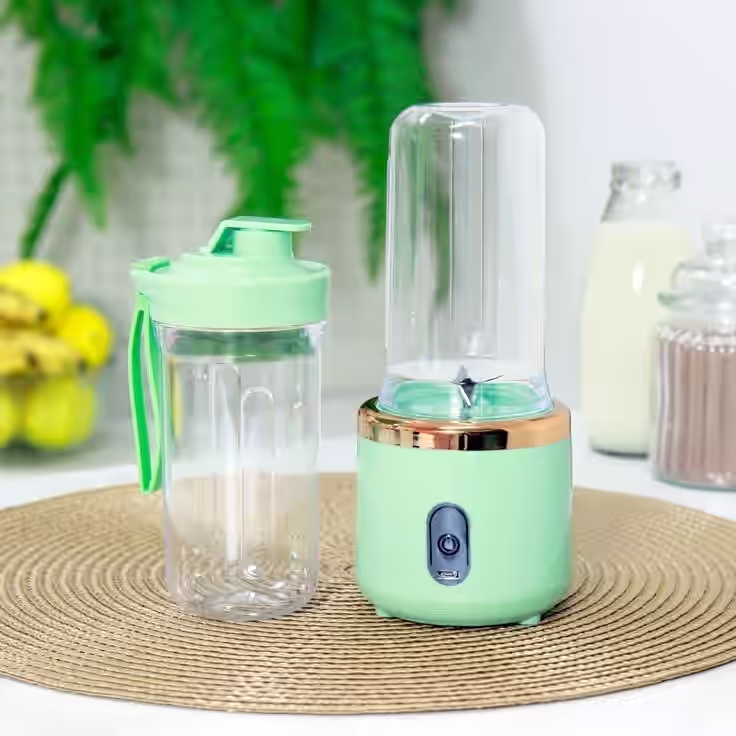 Portable Electric Juicer Blender – Rechargeable Mini Smoothie Maker with Extra Travel Cup