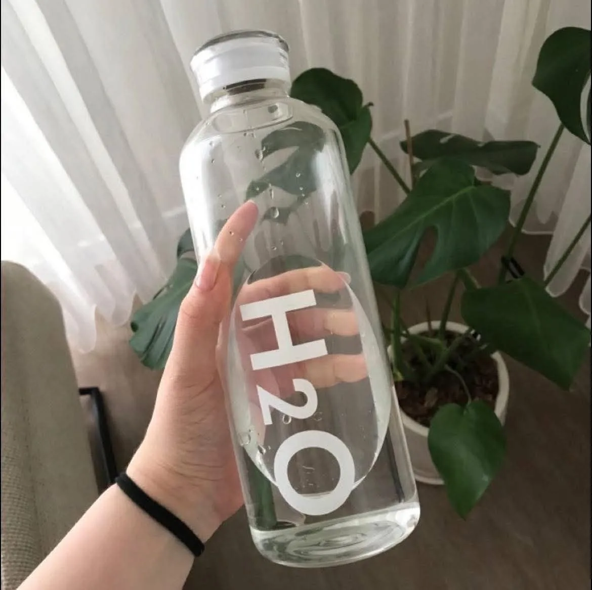 H2O Glass Water Bottle – Plastic Lid - Buy Online in Bangladesh | ShopTalkBD